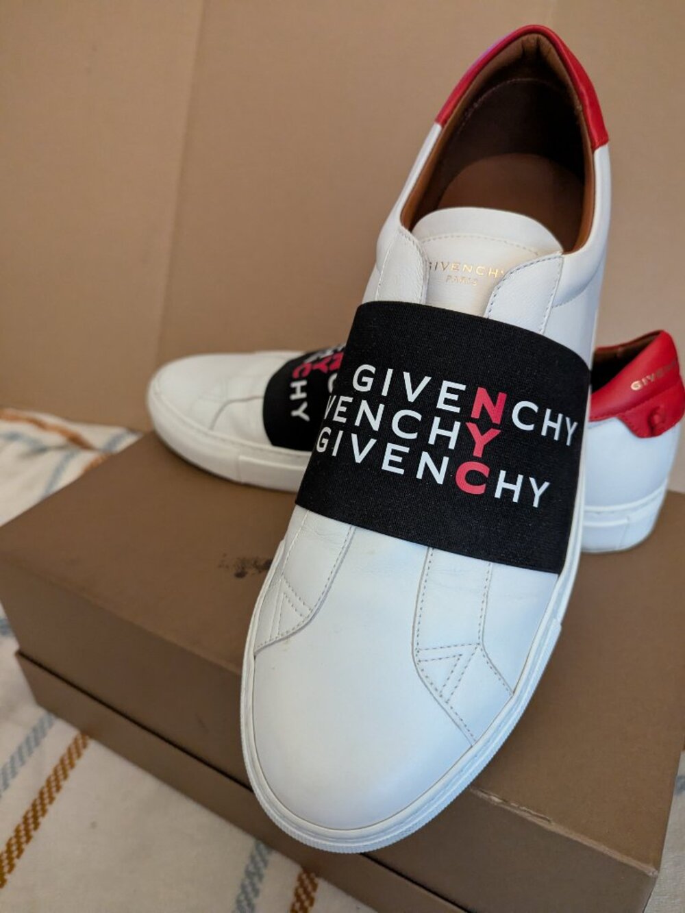 GIVENCHY New York Urban Street Logo Band Slip-On Leather Sneakers 10.5-11